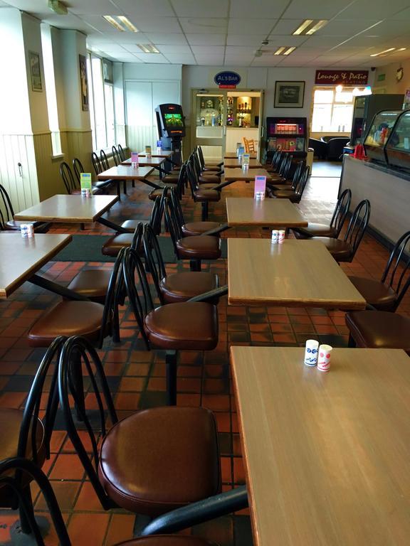 ويكفيلد Redbeck Motel المظهر الخارجي الصورة